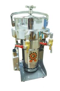 中國(guó)臺(tái)灣水冷高速粉碎機(jī)RT-N12HKW